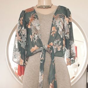 Socialite Floral Crop Shawl/Tie Blouse